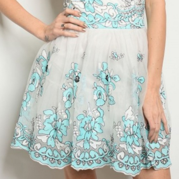 💧WHITE AQUA DRESS 💧 - Picture 3 of 5